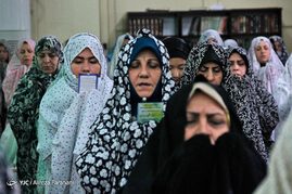 اقامه نماز عید سعید فطر در مسجد امام حسین(ع)