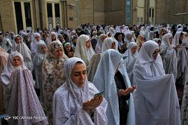 اقامه نماز عید سعید فطر در مسجد امام حسین(ع)