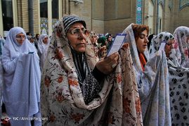 اقامه نماز عید سعید فطر در مسجد امام حسین(ع)