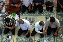 اقامه نماز عید سعید فطر در حرم حضرت عبدالعظیم الحسنی (ع)