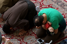 اقامه نماز عید سعید فطر در قم	
