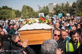تشییع پیکر مرحوم عباس کیارستمی