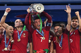 جشن قهرمانی پرتغال در مسابقات یورو 2016 فرانسه
