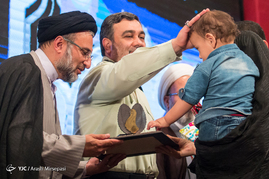 سید مهدی خاموشی رئیس سازمان تبلیغات اسلامی و سرتیپ پاسدار حسین اشتری فرمانده نیروی انتظامی