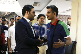 خداحافظی جواد نکونام از فوتبال در موسسه خیریه بهشت امام رضا‎(ع)
