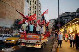 تجمع هواداران اردوغان در میدان تقسیم استانبول
