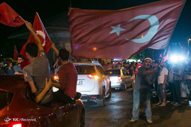 تجمع هواداران اردوغان در میدان تقسیم استانبول
