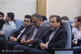 نشست خبری 