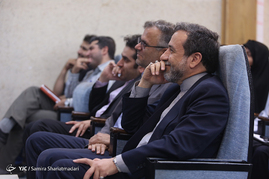 نشست خبری 