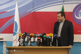 نشست خبری 