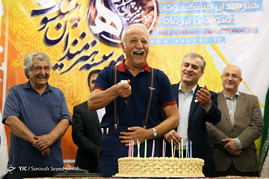 جشن تولد هنرمندان پیشکسوت متولدین تیرماه
