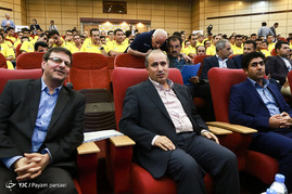 تقدیر از داوران برترلیگ پانزدهم فوتبال‎
