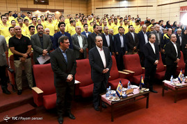 تقدیر از داوران برترلیگ پانزدهم فوتبال‎
