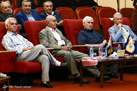 تقدیر از داوران برترلیگ پانزدهم فوتبال‎
