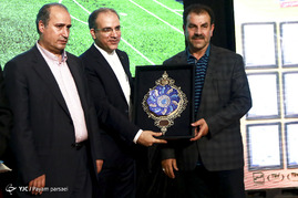 تقدیر از داوران برترلیگ پانزدهم فوتبال‎
