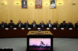 دیدار رئیس مجلس با جمعی از فعالان حوزه تعاون
