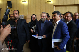 دیدار رئیس مجلس با جمعی از فعالان حوزه تعاون