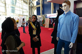 افتتاح نخستین نمایشگاه پوشاک مدارس