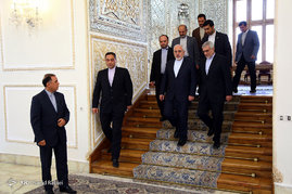 تقدیم استوارنامه سفیر جدید پاکستان به وزیر امور خارجه
