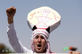 وقوع انفجار انتحاری در میان تظاهرات کنندگان 