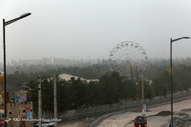 شرایط نامساعد در قم بر اثر تداوم حضور ریزگردها