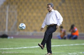 دیدار تیم های فوتبال سایپا و پرسپولیس
