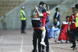 دیدار تیم های فوتبال سایپا و پرسپولیس
