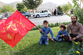 تشییع پیکر دو شهید گمنام دفاع مقدس در شیراز‎
