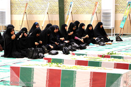 مراسم زیارت عاشورا با حضور پیکرهای شهدای دوران دفاع مقدس - شیراز ‎