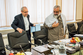 سردار محمدرضا نقدی رئیس سازمان بسیج مستضعفین و علی اصغر فانی وزیر آموزش و پرورش