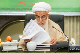 آیت الله احمد جنتی دبیر شورای نگهبان