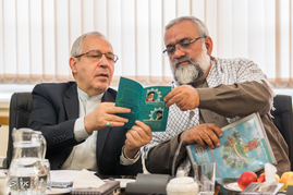 سردار محمدرضا نقدی رئیس سازمان بسیج مستضعفین و علی اصغر فانی وزیر آموزش و پرورش
