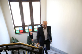 نشست خبری بد سرپرست، تنهاترست 