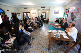 نشست خبری بد سرپرست، تنهاترست 