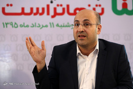 نشست خبری بد سرپرست، تنهاترست 
