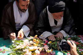 تشییع پیکر شهید دفاع مقدس در سمنان‎
