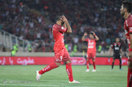 دیدار تیم های فوتبال پرسپولیس تهران و فولاد خوزستان
