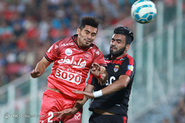 دیدار تیم های فوتبال پرسپولیس تهران و فولاد خوزستان
