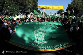 گلباران حرم رضوی در سالروز میلاد حضرت معصومه(س) و روز دختر‎
