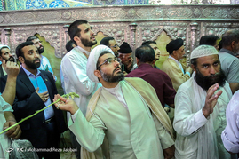 آئین آغاز جشن های دهه کرامت در قم‎

