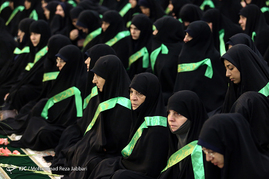 آئین آغاز جشن های دهه کرامت در قم‎
