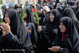 گلباران حرم حضرت معصومه(س) در سالروز میلاد آن حضرت‎
