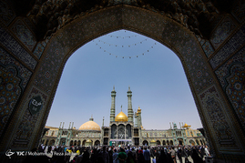 گلباران حرم حضرت معصومه(س) در سالروز میلاد آن حضرت‎
