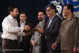 تجلیل از اصحاب رسانه در حوزه ی ایثار و مقاومت