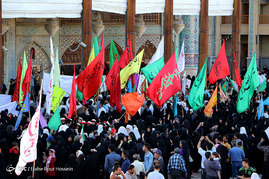 کاروان‌های زائران پیاده حرم شاهچراغ(ع)

