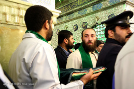 کاروان‌های زائران پیاده حرم شاهچراغ(ع)
