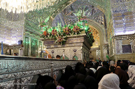 کاروان‌های زائران پیاده حرم شاهچراغ(ع)
