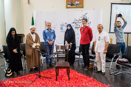 آیین رونمایی کتاب به سپیدی یک رویا