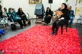 آیین رونمایی کتاب به سپیدی یک رویا