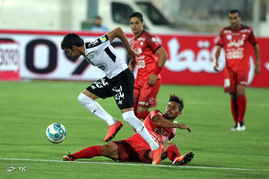 دیدار تیم های فوتبال پرسپولیس و صبا
